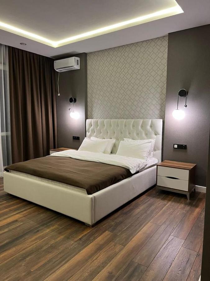 Dream Hotel アルマトイ エクステリア 写真